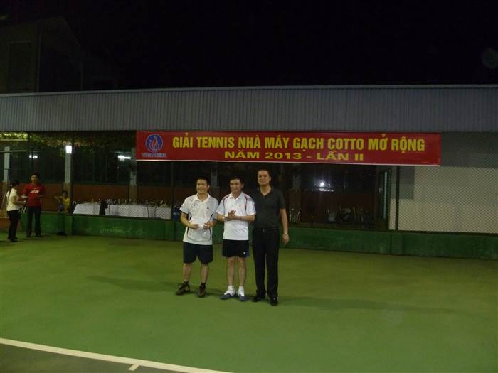 Nhà máy gạch Cotto Giếng Đáy tổ chức thành công giải tennis chào mừng ngày Giải phóng Miền Nam 30/4 và ngày Quốc tế lao động 1/5
